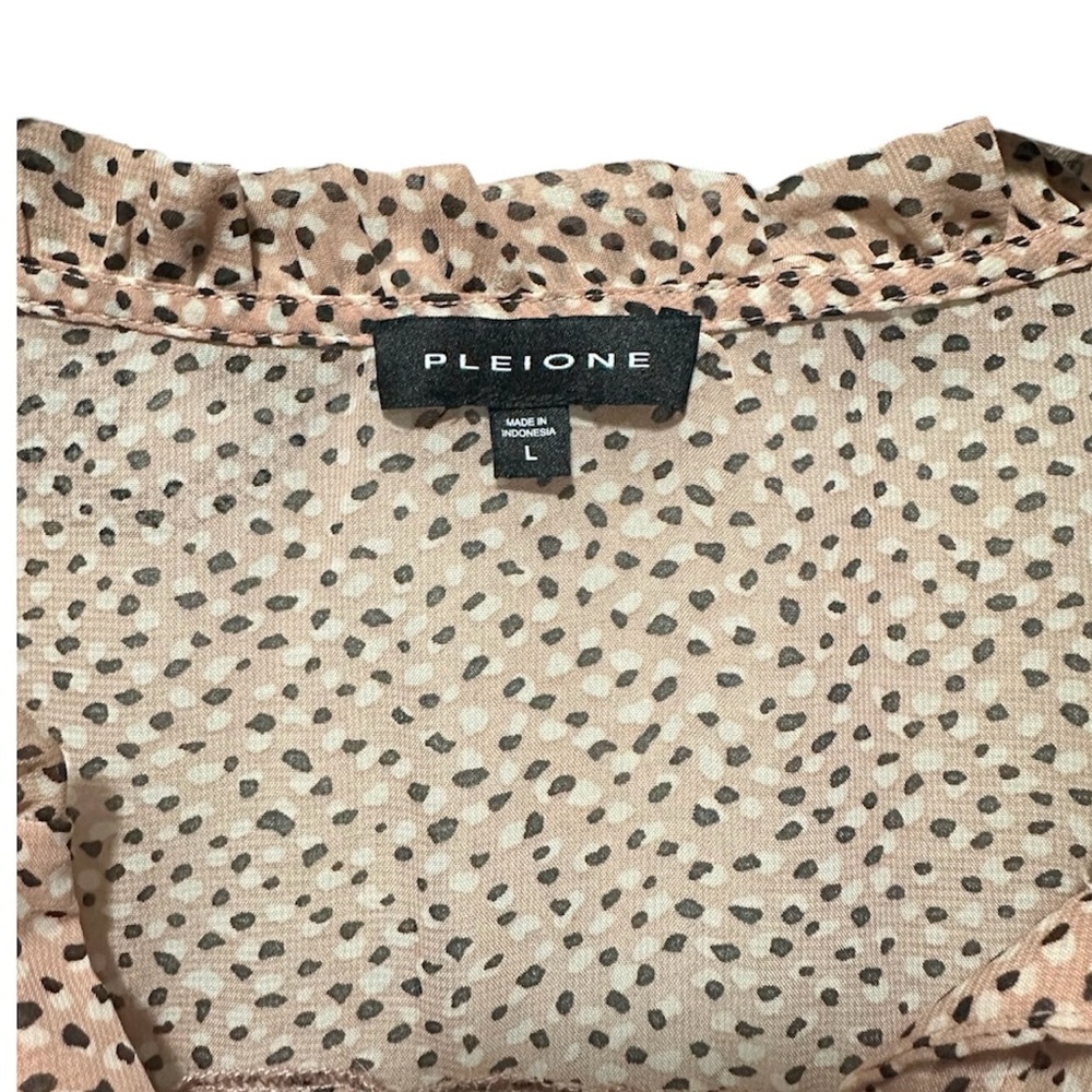 Pleione Light Pink Ruffled Buttoned Blouse Large - Picture 3 of 6
